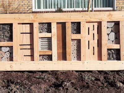 maatwerk-xxl-insektenhotel-scaled (1)
